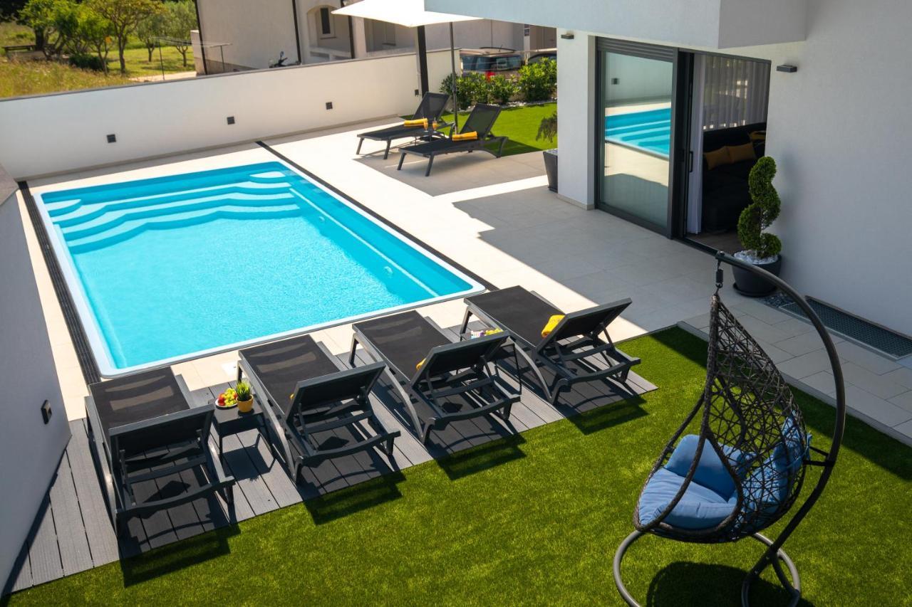 Supernus Ii Villa Baška