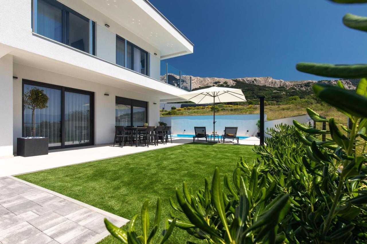 Supernus Ii With Heated Pool Villa