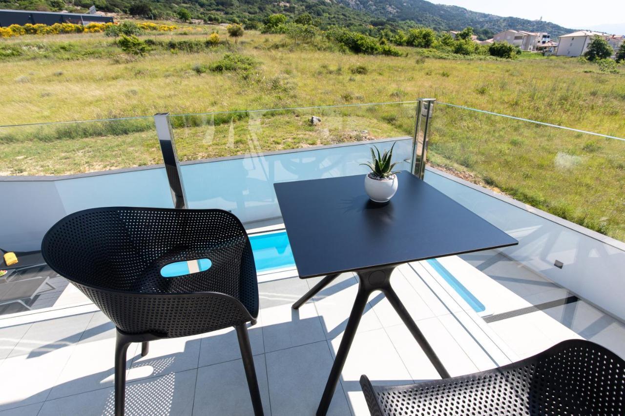 Supernus Ii Villa *